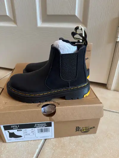 Brand new Dr. Martens Wintergrip Chelsea Boots kids size 11, View more