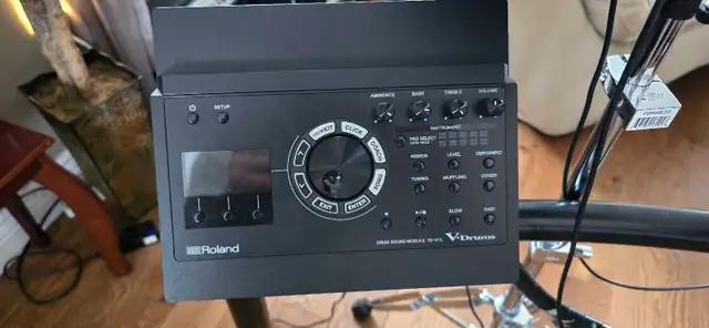 Roland TD-17-L V-Drum 10 peice upgraded kit in Drums & Percussion in Barrie - Image 4