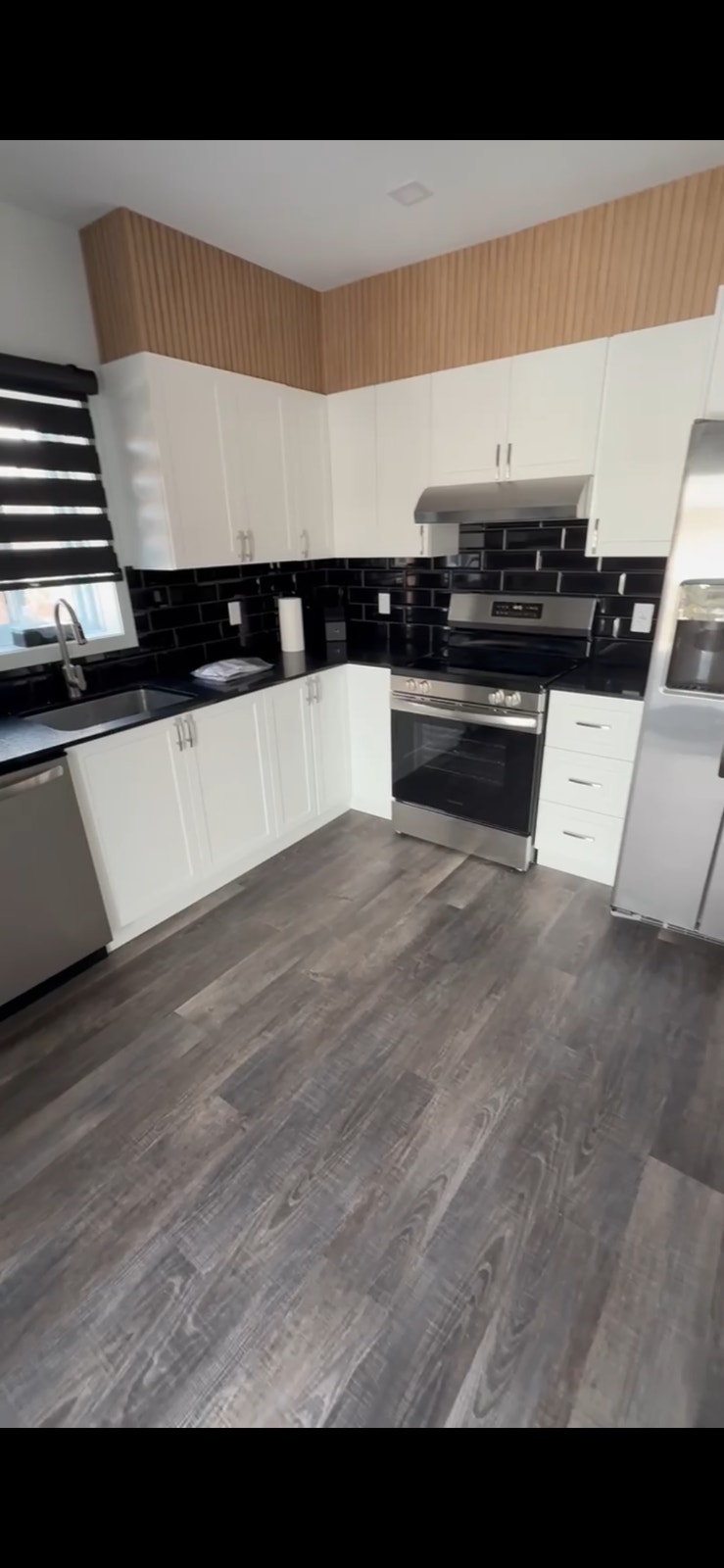 Superbe 3½ neuf et lumineux | Tout inclus | Dernier étage (2e) — photo 2