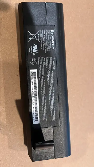 Up to four hours of backup power in case of power outage keeps the Internet running. Compatible only...