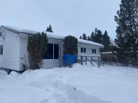 Home for Sale in Winnipegosis
