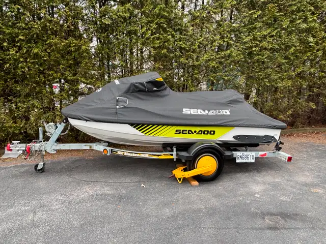 Motomarine BRP RXT X 300 2017 Bombardier in Personal Watercraft in West Island - Image 10