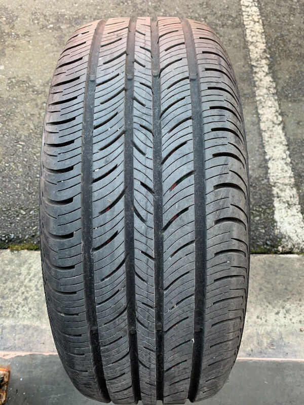 1 X single 235/55/17 M+S continental conti pro contact 99% like in Tires & Rims in Delta/Surrey/Langley