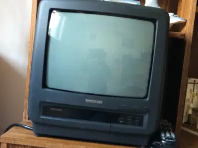 Small tv with vcr
