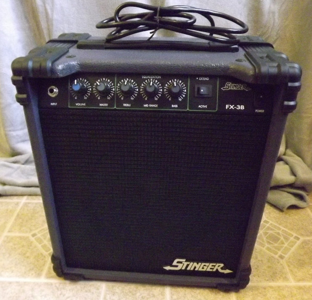 Stinger FX-3B Bass Amp in Amps & Pedals in Peterborough