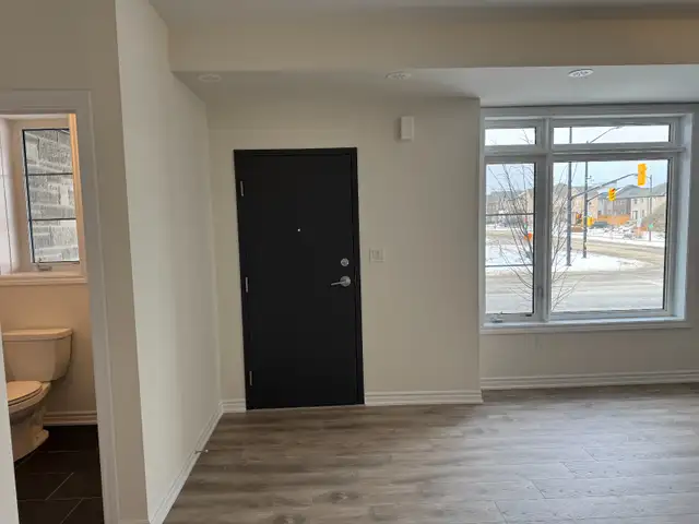 Condo Townhouse for Rent Never Lived In! in Long Term Rentals in Mississauga / Peel Region - Image 12