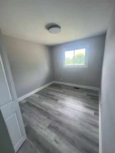 Room for Rent – Peterborough (Riverview Heights) 1 bedroom available with sharing in a 3-bed, 1-bath...