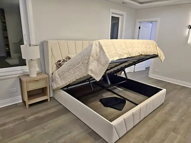 Queen [upholstered] storage bed in Beds & Mattresses in Peterborough - Image 2