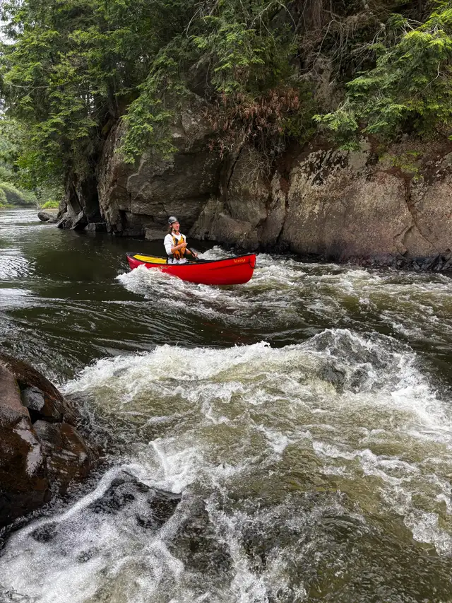 Introductory and Advanced Solo Canoeing Course on Whitewater408078860535080961