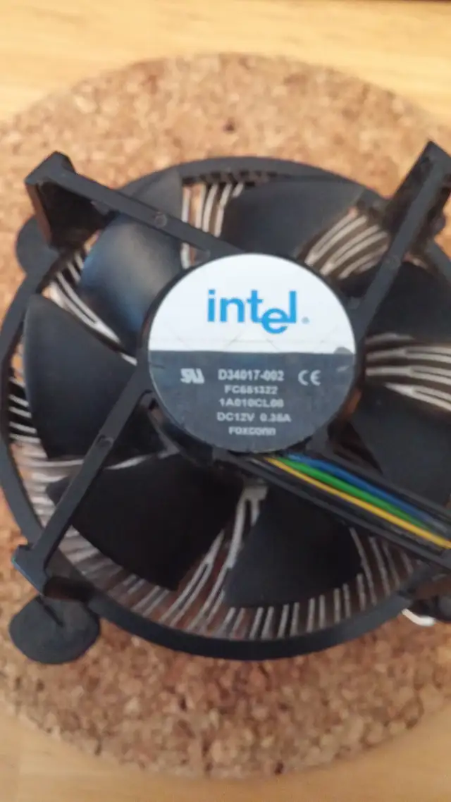 Intel Original Heat sink and Fan for PC mother board in System Components in Markham / York Region - Image 4