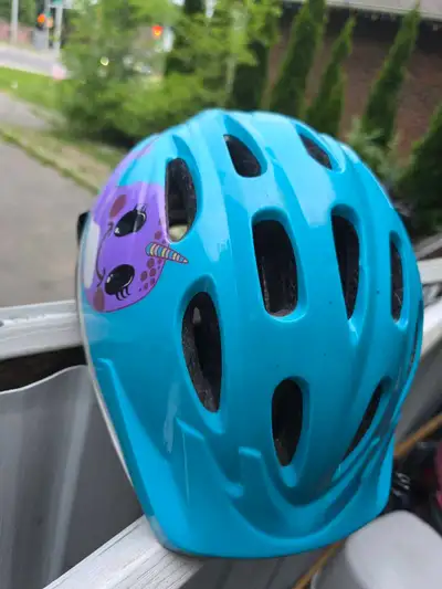kid's helmet, View more