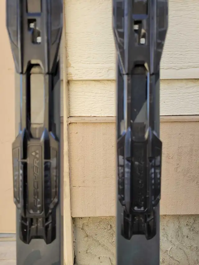 Fischer XC Twin Skin Sport 199cm Nordic ski with IFP bindings in Ski in Calgary - Image 5
