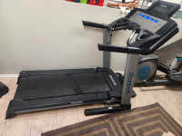 Reebok 8100 ES Commercial treadmill. Like new. $400 OBO
