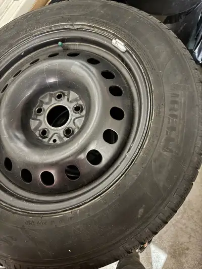 Selling a complete set of 4 winter tires and wheels in great condition. These came off a 2013 Honda...