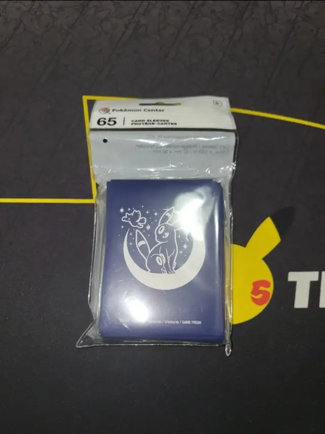 65x Umbreon Timeless Friends Sleeves in Arts & Collectibles in City of Toronto - Image 2