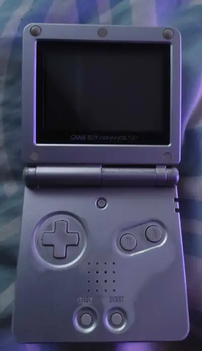 Gameboy Advanced SP, View more
