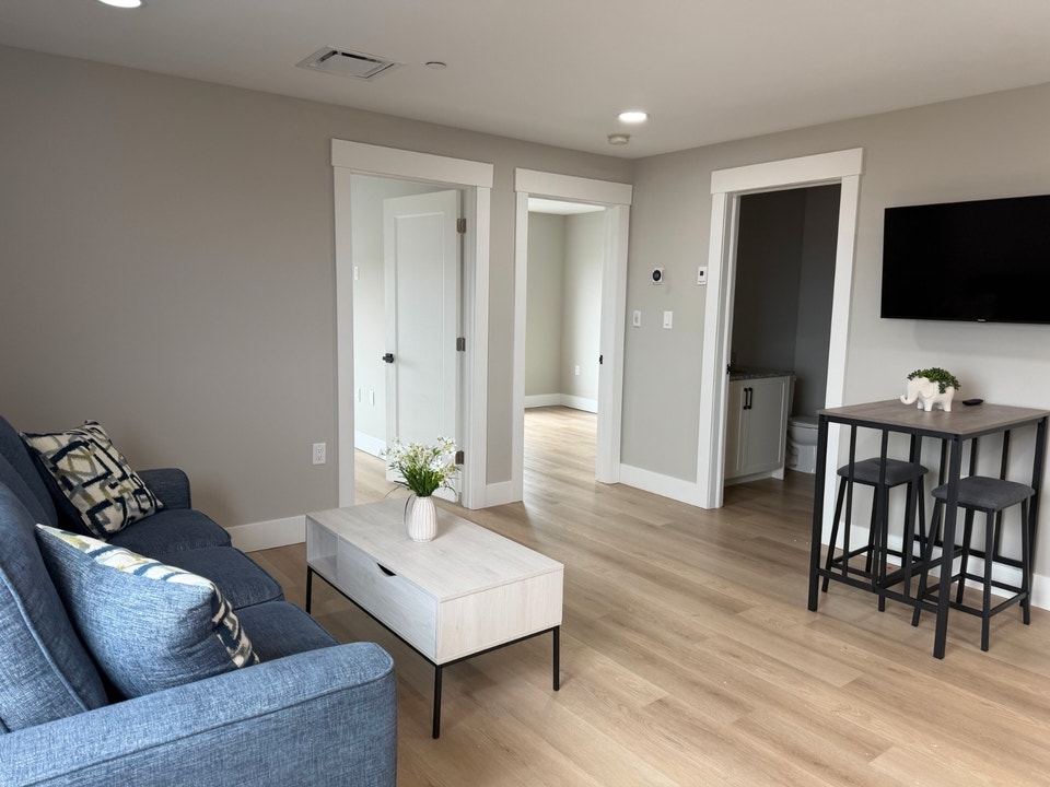 1-2-3 Bedroom Apartments For Oct 1st, Move in Now. 2