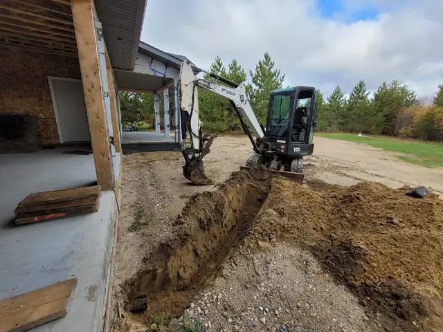 Mini excavator services