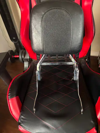 Harley Davidson Windshield Off a 2006 Softail should fit other years of Softails ** $200.00** Harley...