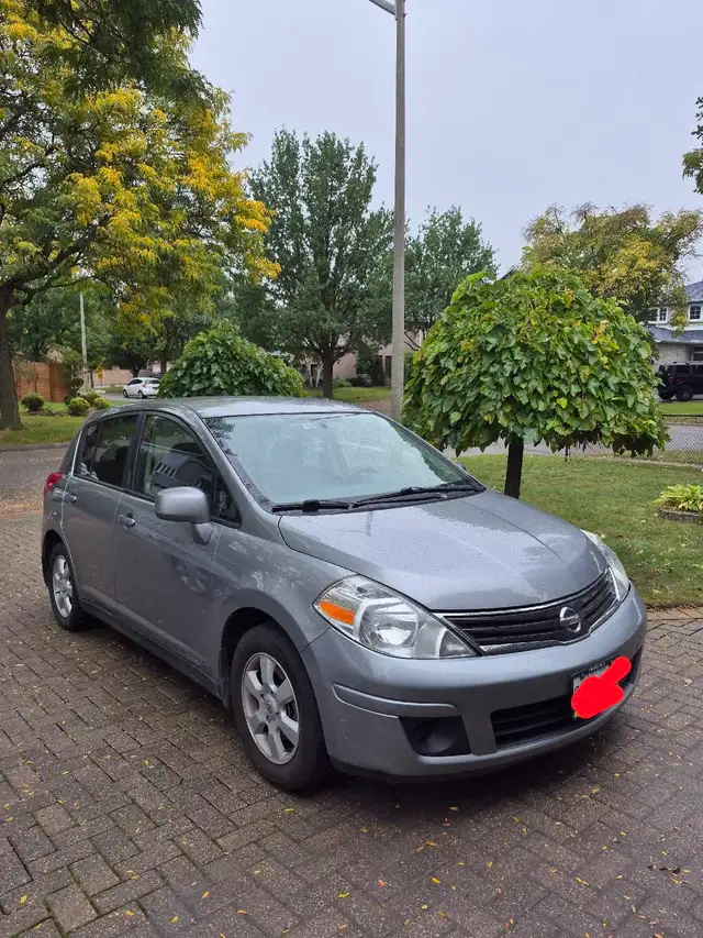 2010 Nissan Versa SL