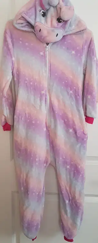 Fuzzy Warm KIds Rainbow Unicorn Onsie in Kids & Youth in Lethbridge - Image 3