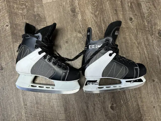 CCM Intruder 55 Pro Performance Profile Hockey Skates in Skates & Blades in Winnipeg - Image 3