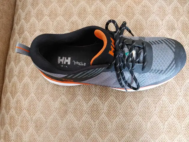 composite toe Helly Hanson shoes in Women's - Shoes in Lethbridge - Image 4