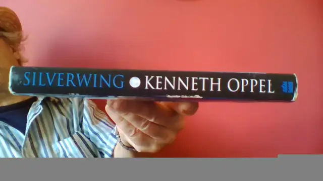 SILVERWING Kenneth Oppel 2010 SOFTCOVER426574329875671044
