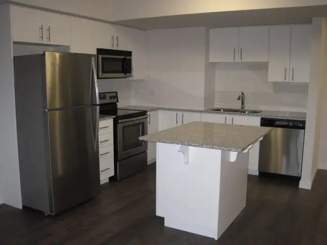 2 Bedroom Condo Apartment - South End Guelph - 25 Kay Crescent in Long Term Rentals in Guelph - Image 3