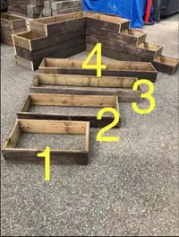 Stackable wood planter boxes 