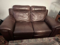 Power recling leather loveseat