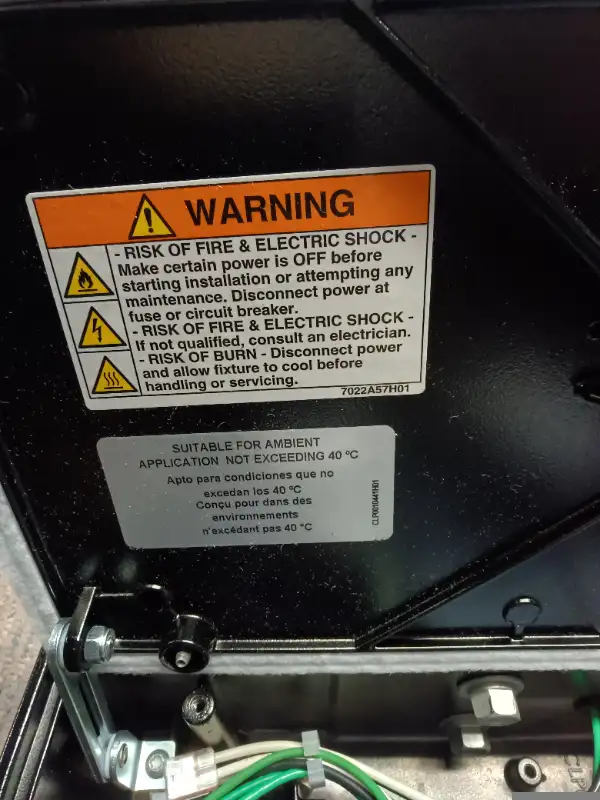 Cooper GLEON Galleon LED Flood light Street Light Streetlight nw in Outdoor Lighting in City of Toronto - Image 11