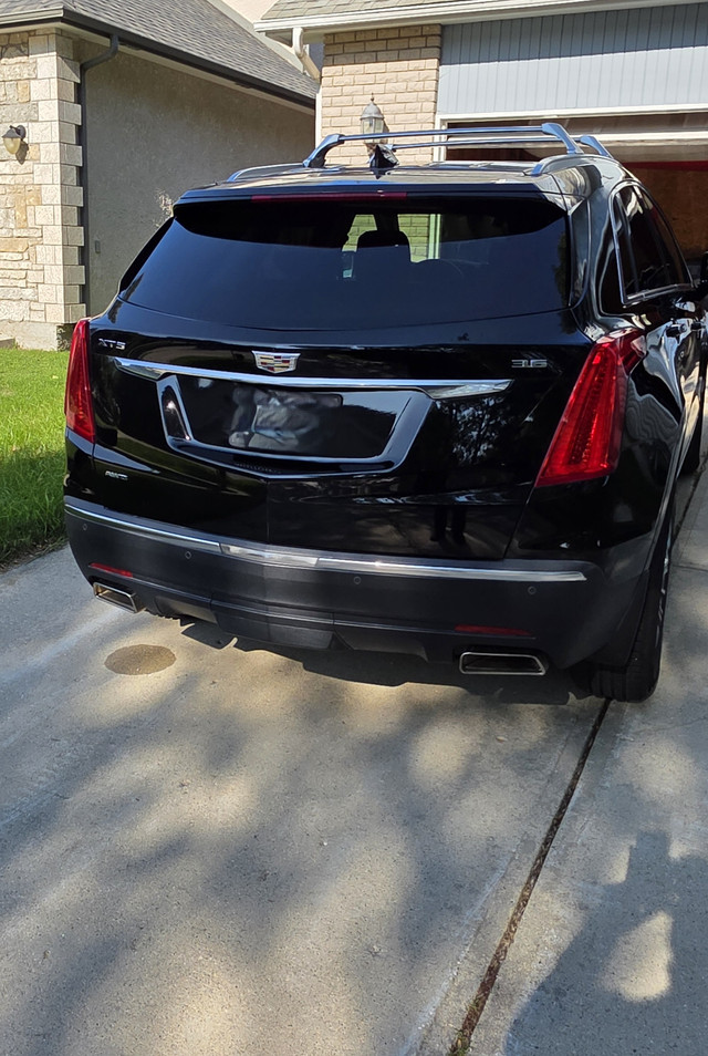 2017 Cadillac XT5 Luxury AWD, Heated Steering and Seats in Cars & Trucks in Winnipeg - Image 4