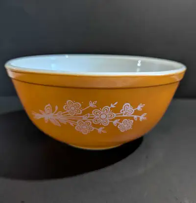 Vtg PYREX Round Mixing Bowl #403  Butterfly Gold 2.5 Litre, View more