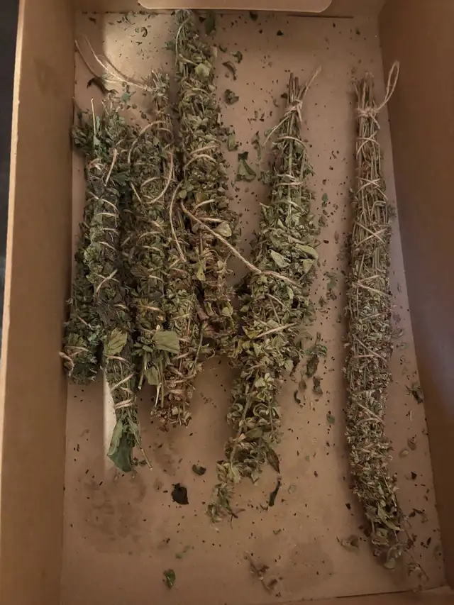 Smudge Sticks64335577748482122