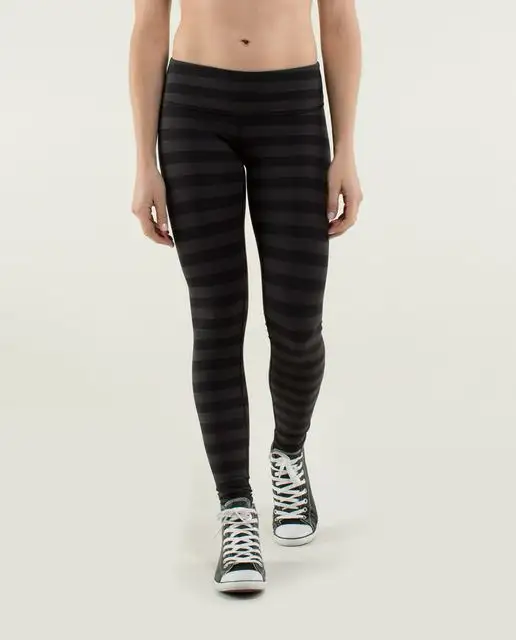 lululemon Wunder under leggings in Women's - Bottoms in Calgary - Image 11
