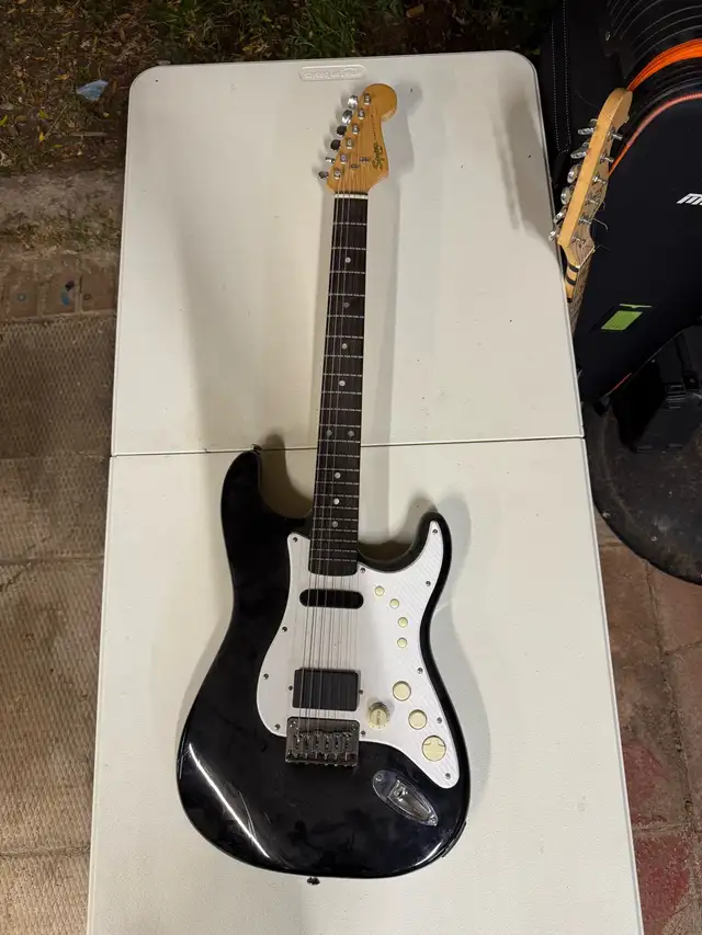 Squire RockBand controller guitar in Guitars in St. Catharines - Image 2