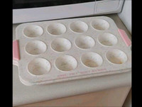 2 Mini cupcake /muffin trays