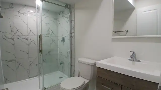 Legal Walkout 2 Bed Basement Appartment for Rent in Waterdown in Long Term Rentals in Hamilton - Image 4