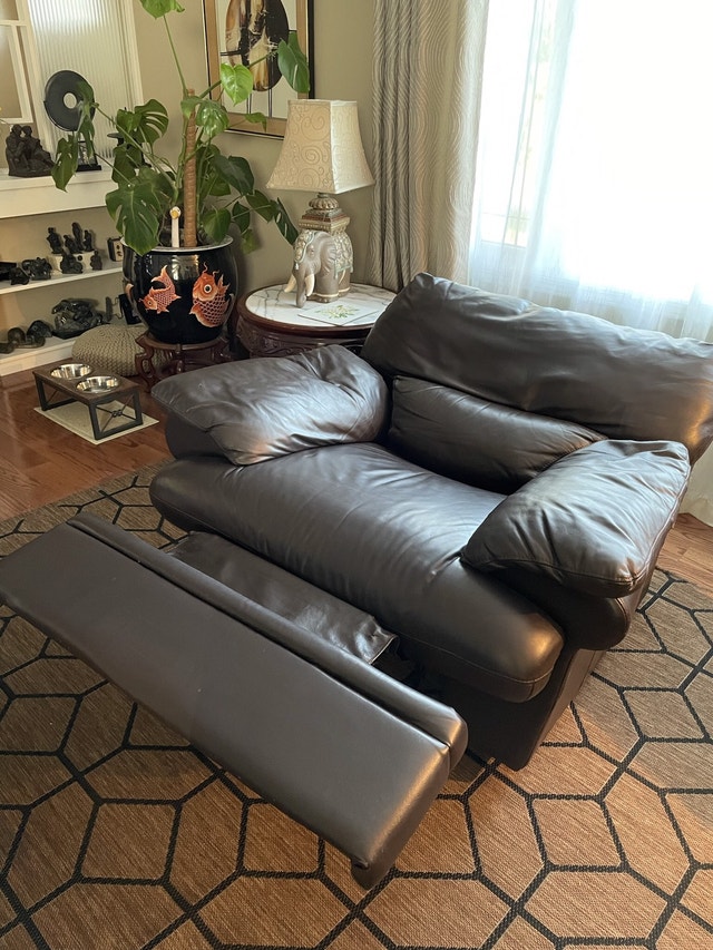 All Leather Extra Large Arm Chair and 3 Seater Reclining Sofa Chairs