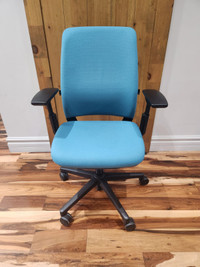 Steelcase Amia Ergonomic Office Chair. FULLY LOADED chair