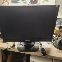 Philips 19" computer monitor, used by still good