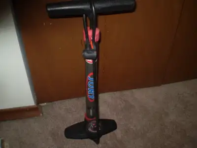 BELL THE JURY /  FLOOR AIR PUMP / With 160 PSI Gauge /  U.S.A., View more