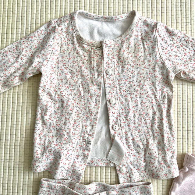 6-12m girl pj in Clothing - 6-9 Months in Mississauga / Peel Region - Image 3