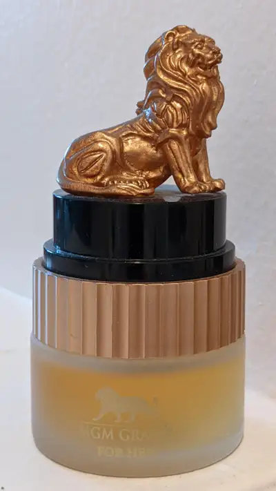 - MGM Grand for Her, eau de parfum pour femme, 50 ml plein, pas de boîte, fait en Italie. Un parfum...