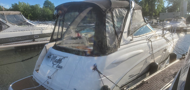 Chaparral Signature 290 dans Vedettes et bateaux à moteur  à Saint-Jean-sur-Richelieu - Image 4