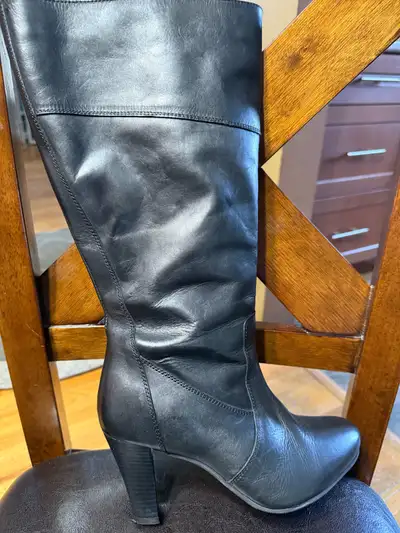 Women’s Boots, View more