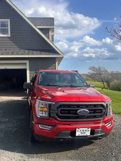 2023 F150 FX4, 3.5L turbo, 5.5’ box. 133k. Hot Pepper Red Color. -power sliding rear window -tonneau...