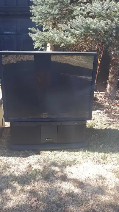 Hitachi 48 inch 4:3 ratio, View more