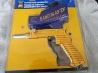 Power Fist Gravity Feed Sand Blaster + 50LB K&E Industrial Sand